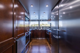 CRYSTAL LADY 28 