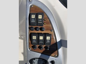 27' Caravelle 2008 267 14 