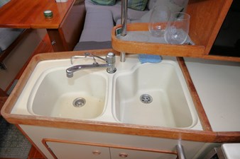 Malo 19 Galley sinks