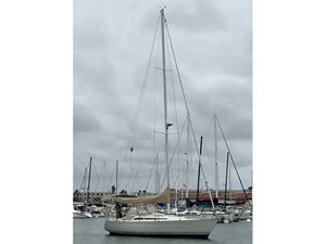 Malo 68 Underway Stbd