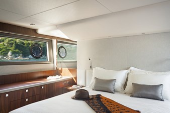 M/Y LADY K 15