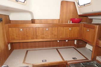 FOCUS 16 Galley Storage Aft