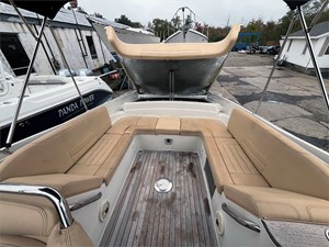 28' Chris Craft 2010 28 Launch 21 