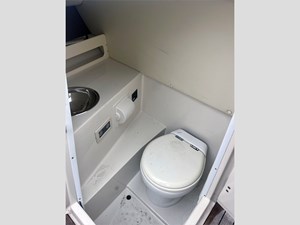 28' Chris Craft 2010 28 Launch 24 