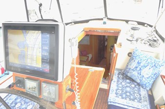 MAJESTIC 43 Cockpit fwd