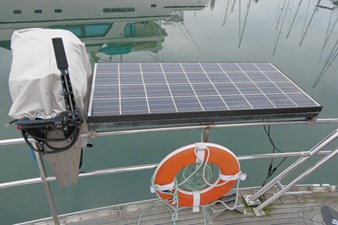 MAJESTIC 66 Solar Stbd