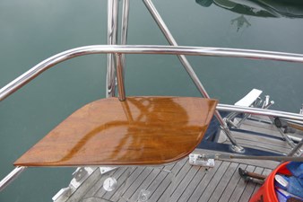 MAJESTIC 68 Pushpit seat