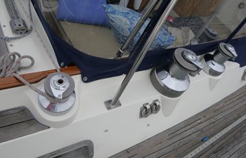 MAJESTIC 70 Winches Stbd