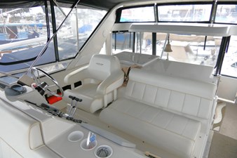 CODE FOUR 18 Flybridge Aft