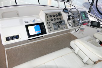 CODE FOUR 21 Flybridge Dash