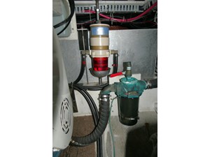 CODE FOUR 27 Engine Port Filters