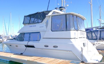 CODE FOUR 33 Dockside Port Aft Qtr