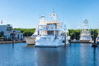 LUCKY PENNY 4 Docked at Ocean Reef