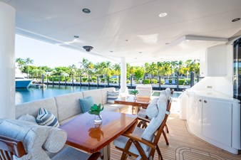 LUCKY PENNY 6 Aft Deck