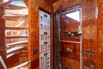 LUCKY PENNY 39 Electrical Panel