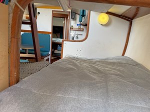 DE LA SOL 14 Quarter Berth Stbd