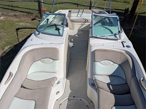 24' Sea Ray 2004 240 Sundeck 14 
