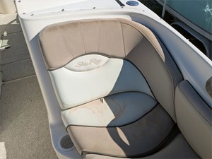 24' Sea Ray 2004 240 Sundeck 17 