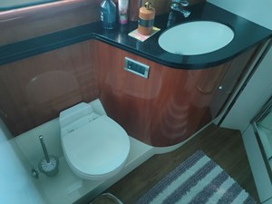 Sunseeker 82 Yacht 18 