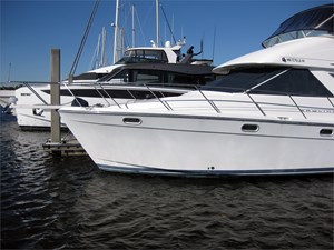 39' Bayliner 2001 3988 Command Bridge 4 