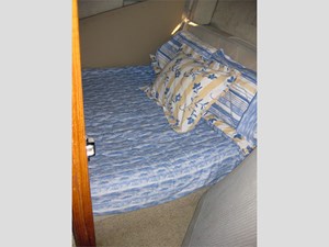 39' Bayliner 2001 3988 Command Bridge 26 