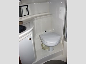 39' Bayliner 2001 3988 Command Bridge 28 