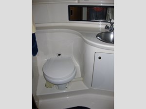 39' Bayliner 2001 3988 Command Bridge 29 