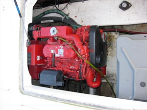 39' Bayliner 2001 3988 Command Bridge 33 