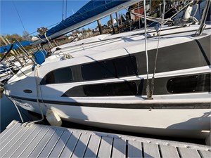 26' McGregor 2010 26M 9 