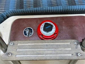 26' McGregor 2010 26M 33 