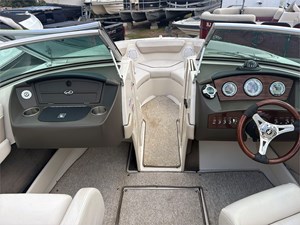 21' Sea Ray 2010 210 Select 8 
