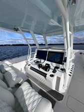 NO NAME INVINCIBLE 4 