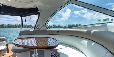 2009 45' Four Winns V458 1 