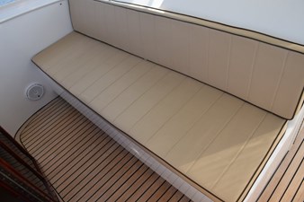 OSPREY 11 Companion bench seating forward of helm