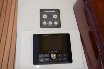 OSPREY 26 Bow Thruster control and JL Stereo - speakers in cockpit and on bridge deck