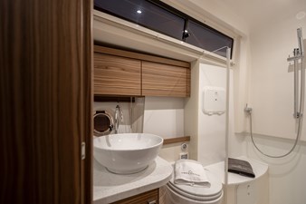 Greenline 40 Hybrid Yacht  16 