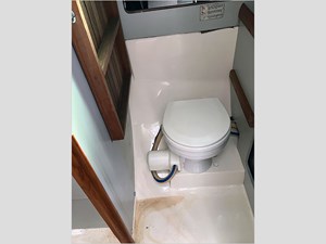 30' Luhrs 1989 Alura 15 