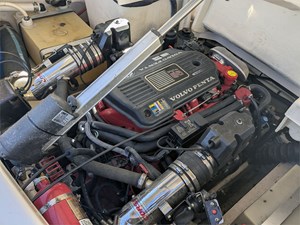 27' Regal 2008 2700 16 