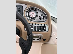 25' Nautic Star 2011 252 SL Sport Deck 4 