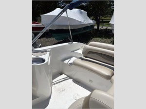 25' Nautic Star 2011 252 SL Sport Deck 21 