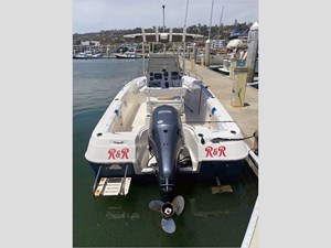 21' Wellcraft 2015 210 Sportsman 4 