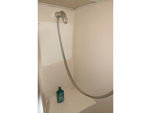 RIGHT ACTION 41 Master Shower