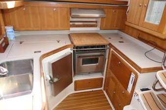 RIGHT ACTION 19 Galley Stbd