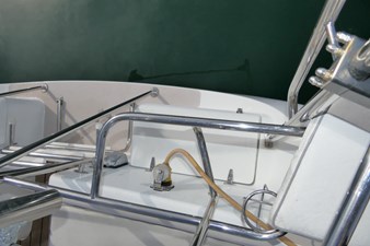 RIGHT ACTION 76 Swim Platform