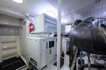 1/2 BARREL 52 New Kohler 32kW generator