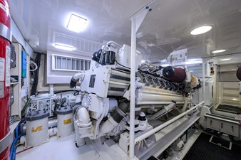 1/2 BARREL 54 Front of starboard side MTU