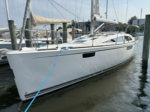 2012 Bavaria Vision 46 8 