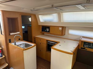 2012 Bavaria Vision 46 17 