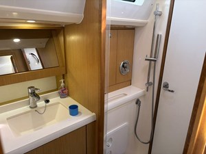 2012 Bavaria Vision 46 25 