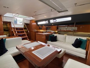 2016 Beneteau 61 37 